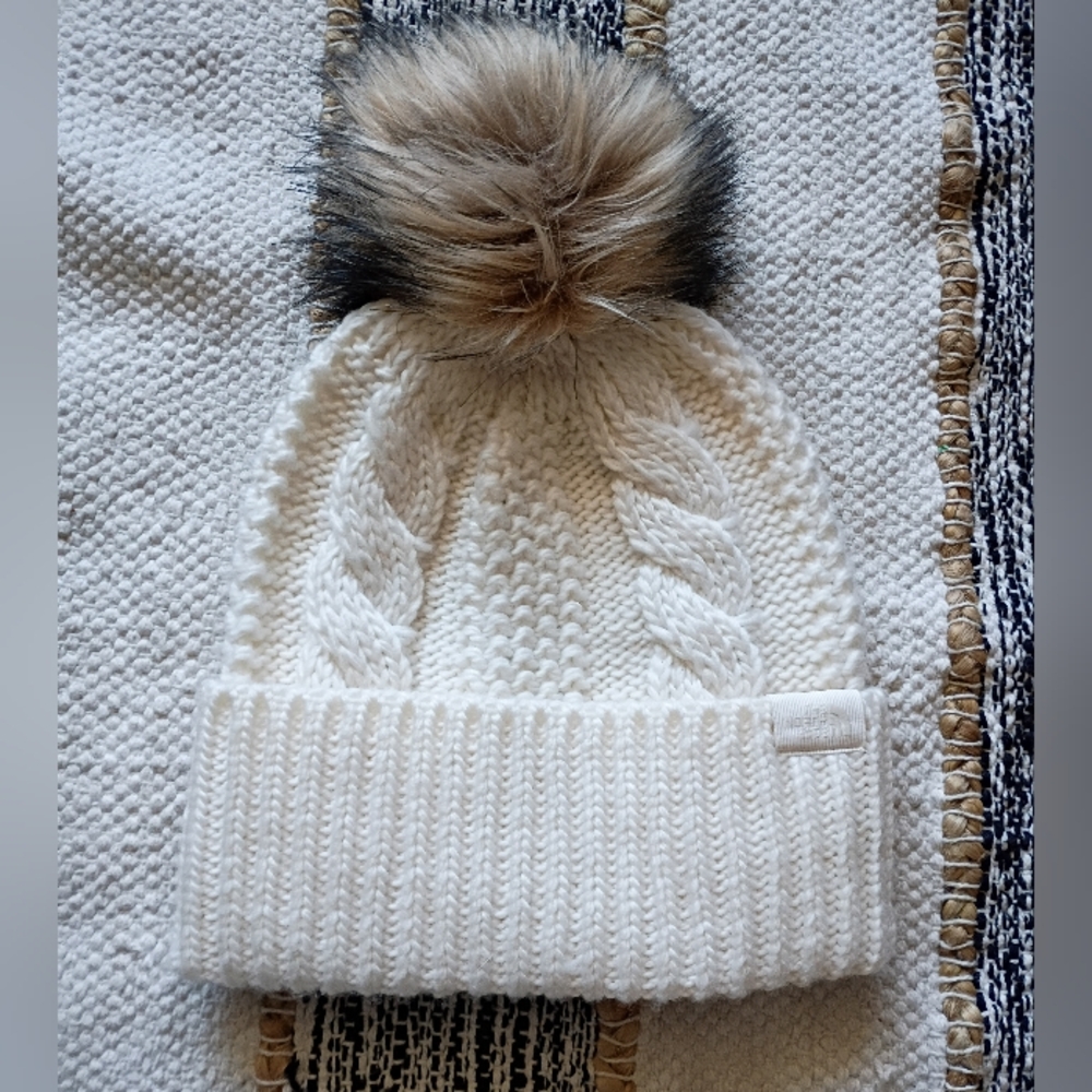 The North Face Cable Knit Pom Beanie - White